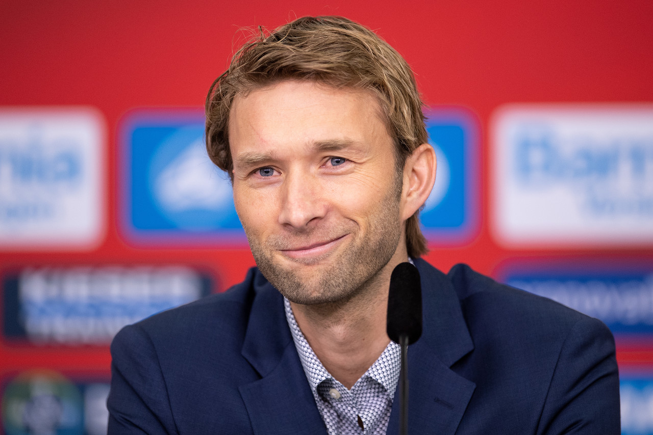 藥廠總監(jiān):對(duì)和阿隆索合作更久感到樂(lè)觀 相信明夏陣容不會(huì)大震蕩