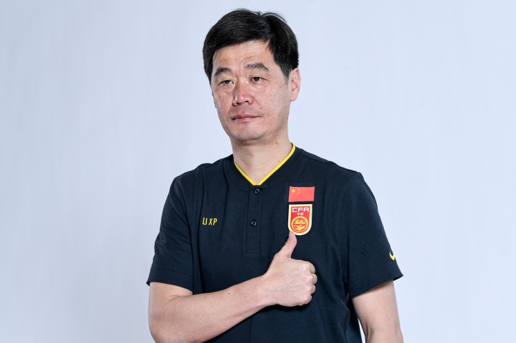 記者:李霄鵬再度執(zhí)掌青島海牛已成定局 將前往佛山帶隊冬訓