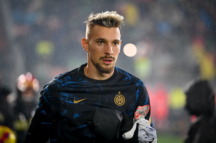 意媒:巴勒莫再度有意引進(jìn)國(guó)米門將拉杜,球員工資是一大阻礙