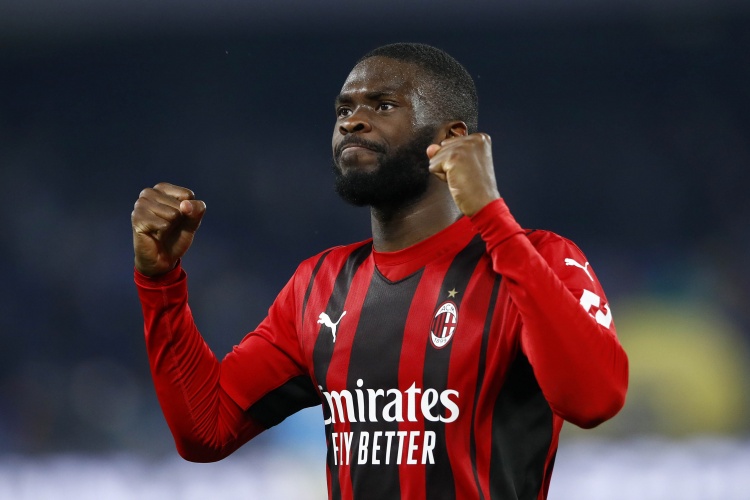 都體:托莫里愿意考慮離開米蘭,尤文想復(fù)刻卡盧盧的交易