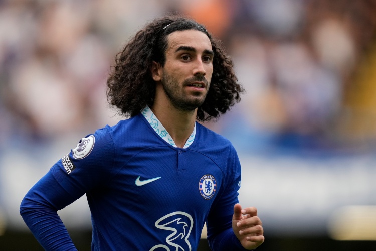 庫(kù)庫(kù)雷利亞:我小時(shí)候因?yàn)榱糸L(zhǎng)發(fā)常被人們誤認(rèn)為是女孩