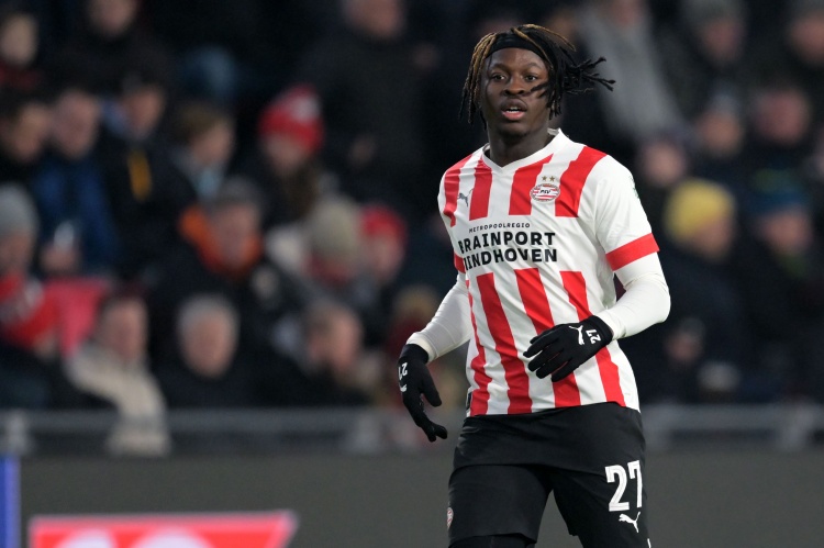 電訊報(bào)：紐卡有意巴卡約科，但埃因霍溫不愿意在冬窗放人