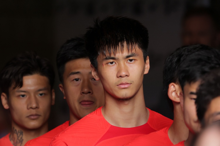 北青體育：吾米提江、吳少聰有望入選國足 伊萬年輕化心意堅決