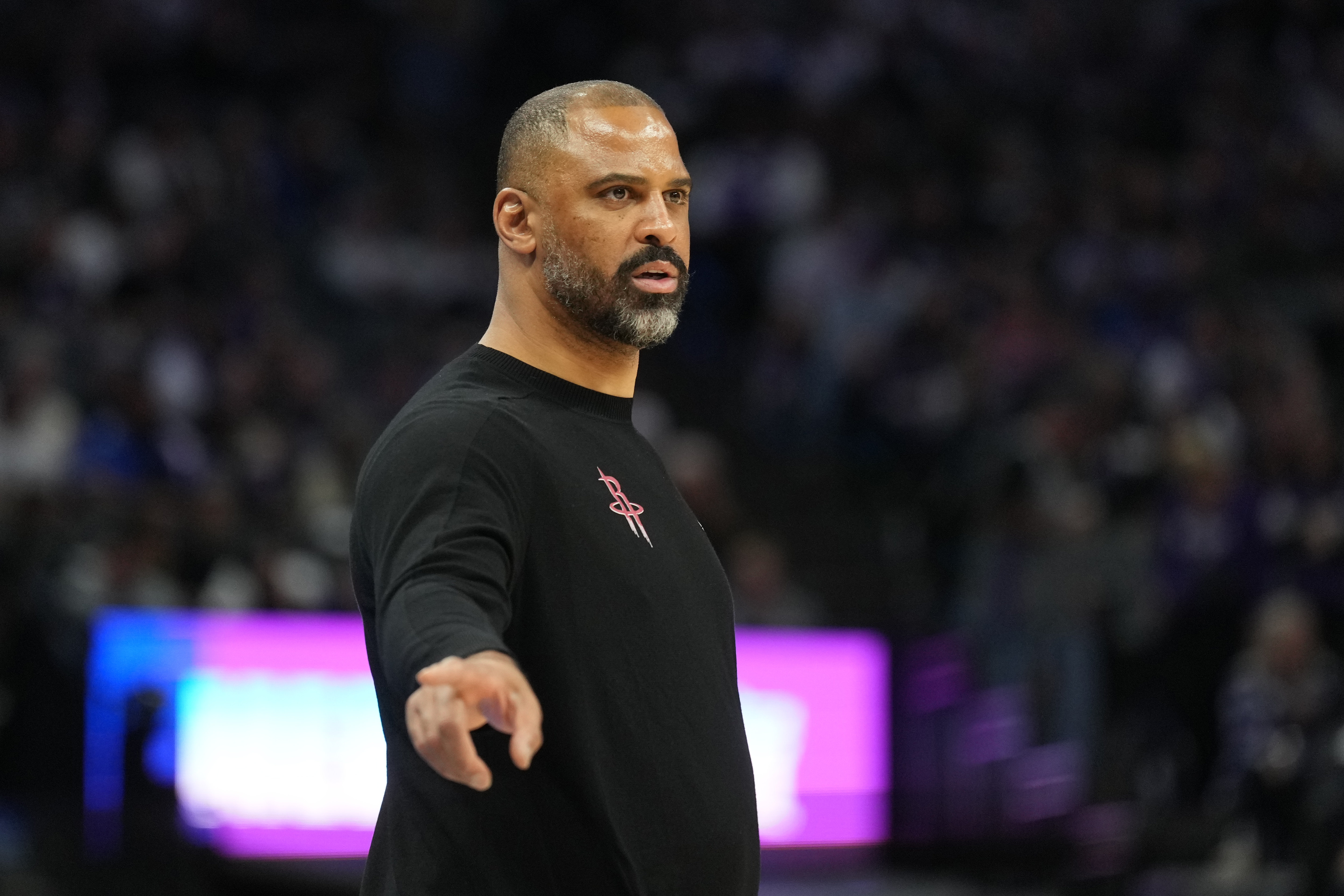 烏度卡:我們必須打得更穩(wěn)定一些 有時候就是投籃出了問題