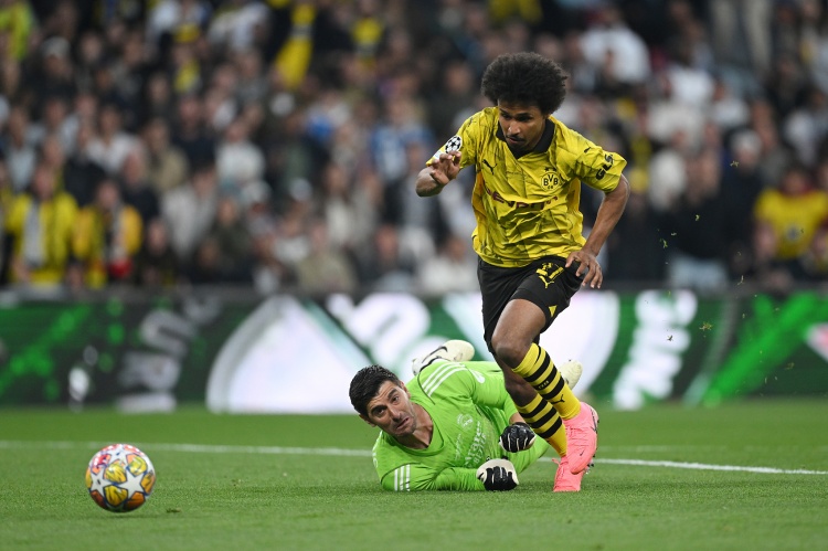 世體:阿德耶米回歸多特蒙德合練,下周中可能出戰(zhàn)巴薩