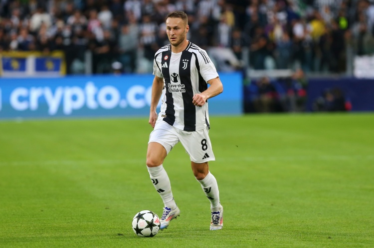 庫普梅納斯:我們?cè)谝饧走€沒輸過,但是平局太多了