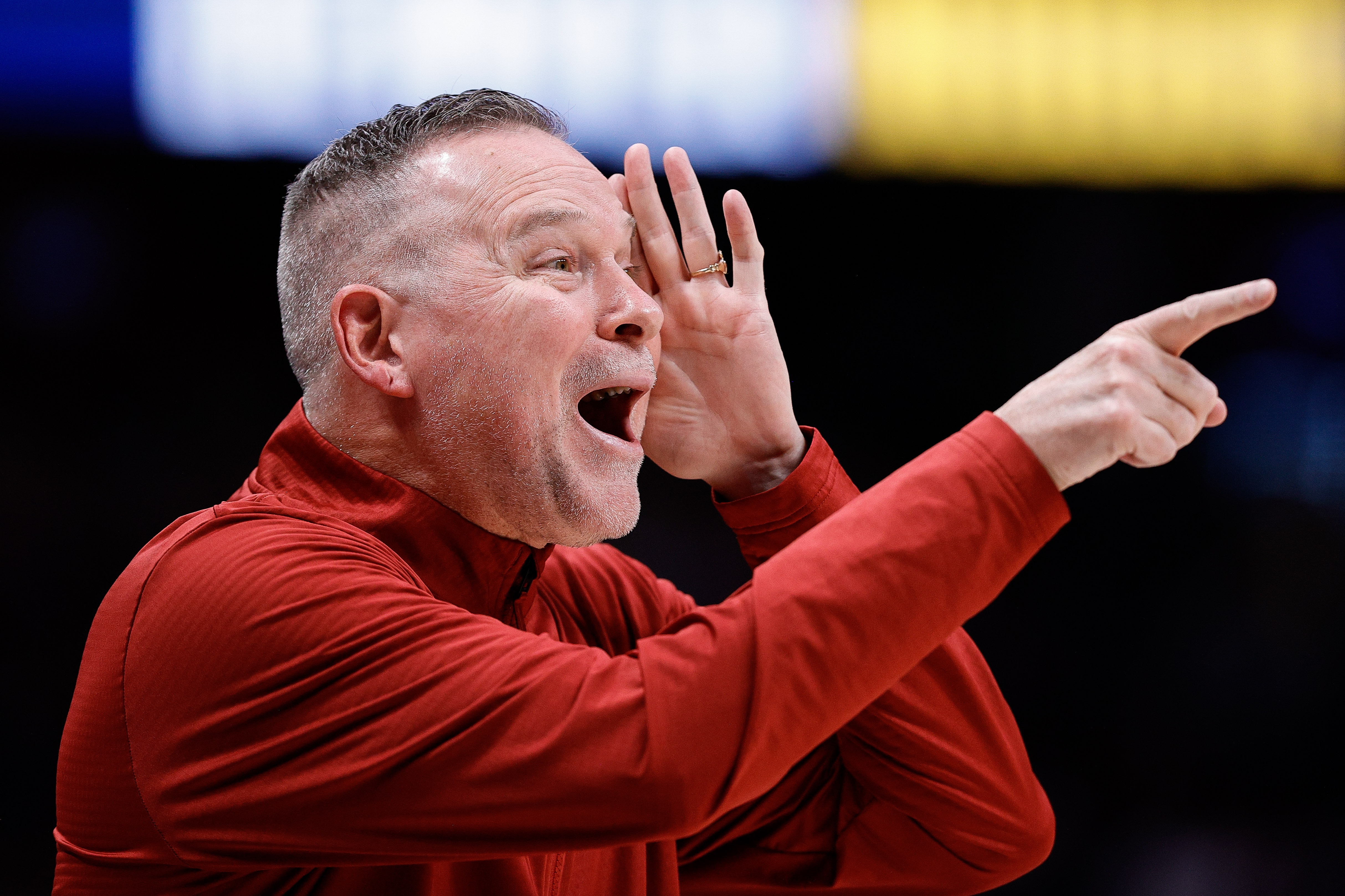 馬龍:我們的隊(duì)員用正確方式打球 五個(gè)人團(tuán)結(jié)得像一個(gè)人似的