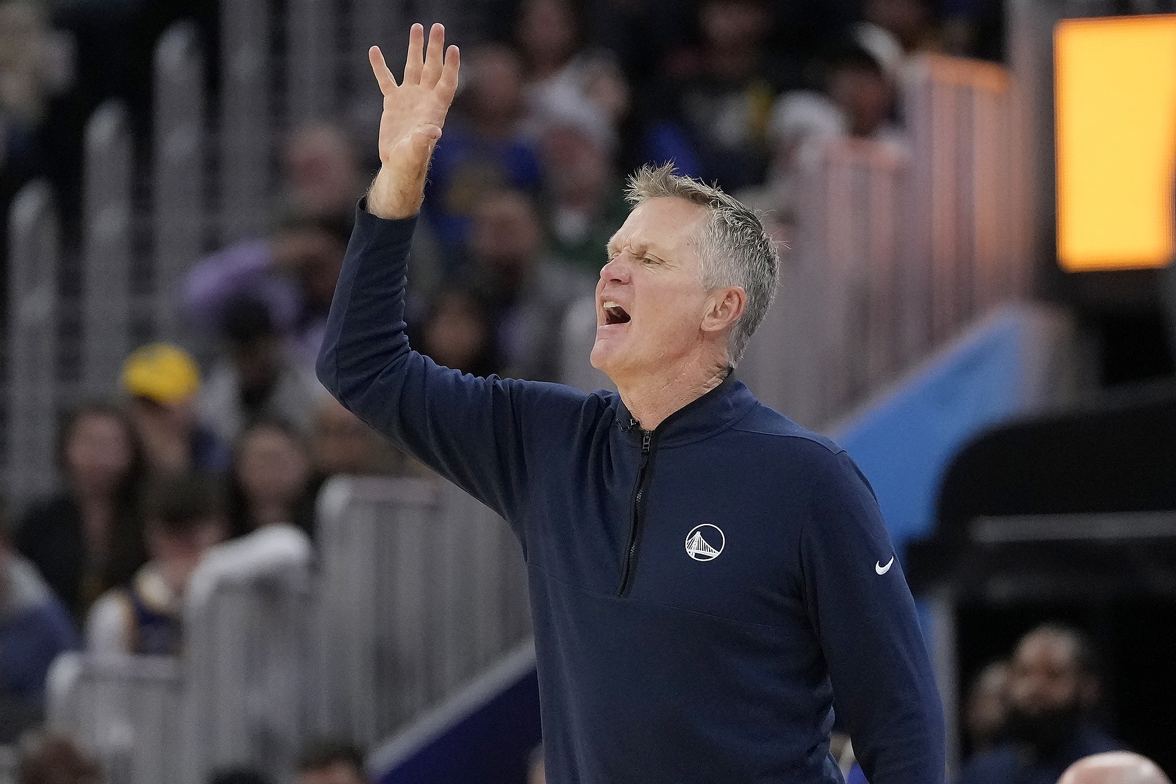 科爾:深度是我們的優(yōu)勢(shì)也是弱點(diǎn) 未來(lái)誰(shuí)會(huì)上場(chǎng)仍很不明確