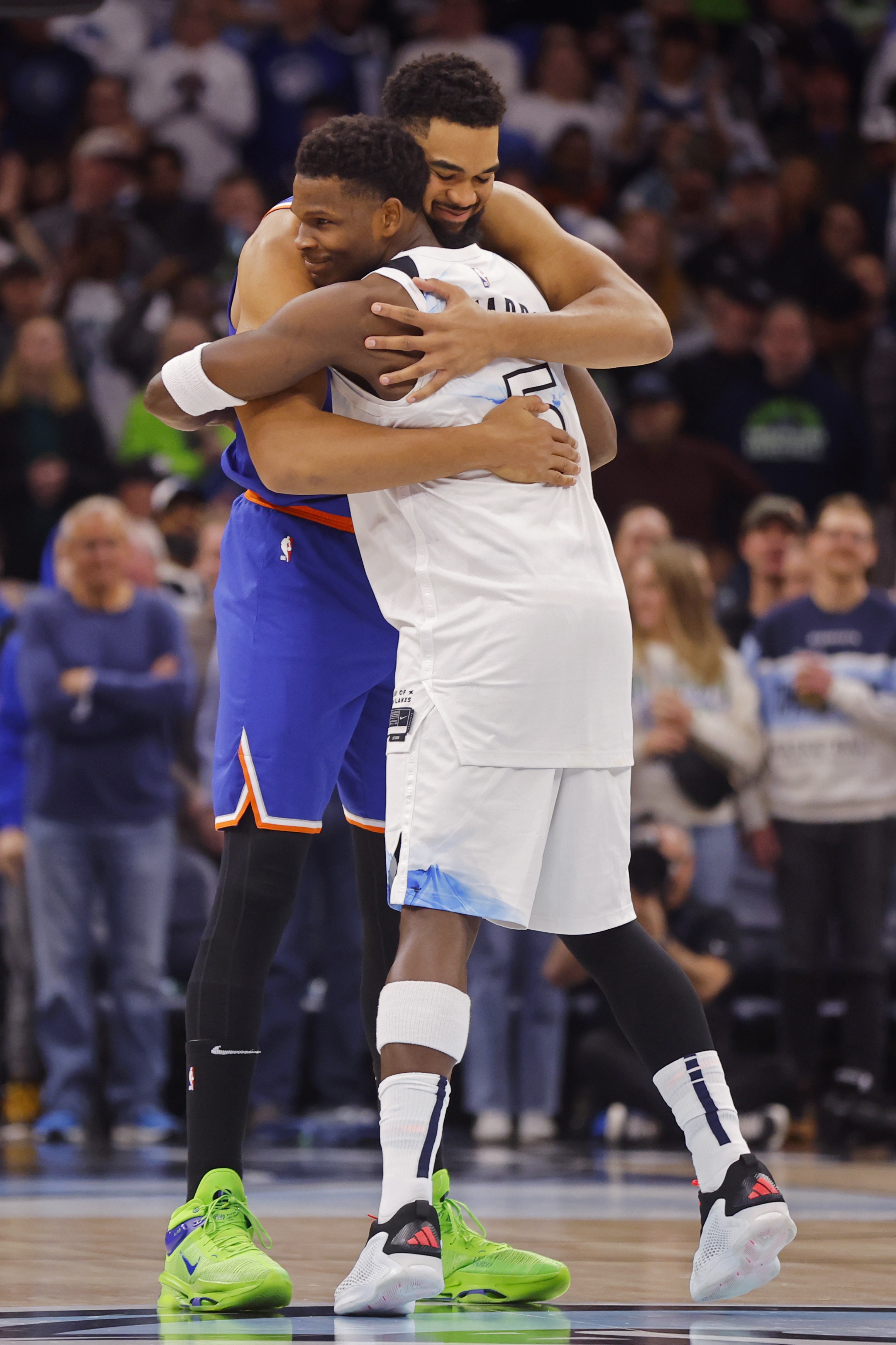 貝弗利:糟糕的交易!唐斯手刃森林狼 他和華子是聯(lián)盟最佳二人組