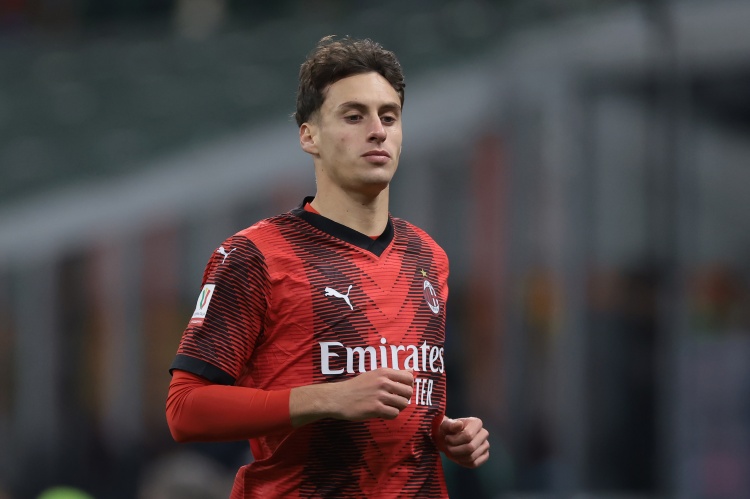 父親：泰拉恰諾無法擔任特奧的替補，他不具備后者的特點